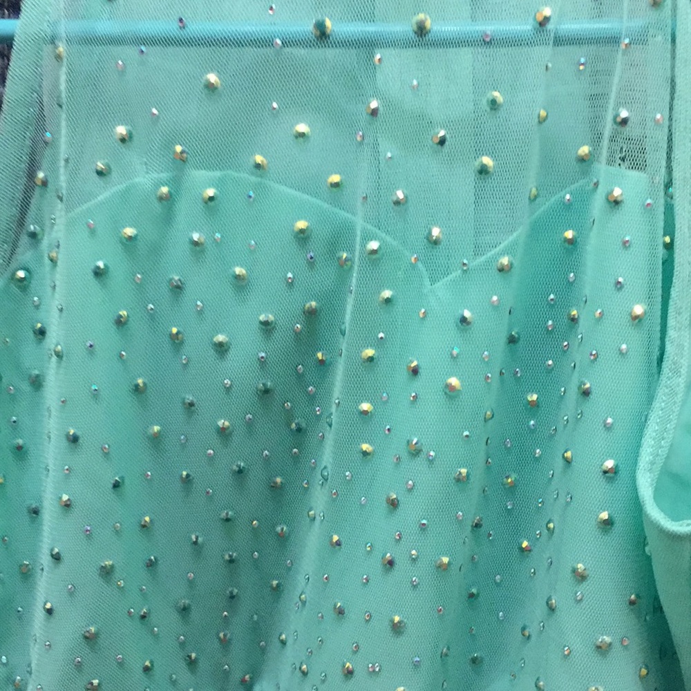Dress - Picture 3 of 3